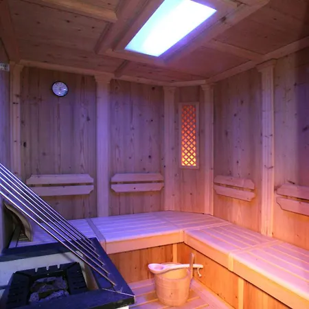 Haus Alpina & Schoepf B&B 란켄펠트