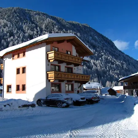 Haus Alpina & Schoepf Längenfeld