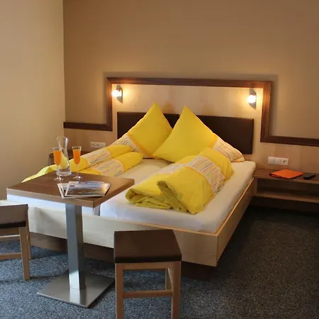 Haus Alpina & Schoepf B&B 란켄펠트