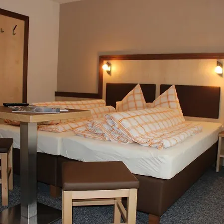 Haus Alpina&landhaus Schöpf Frühstückspension 3*