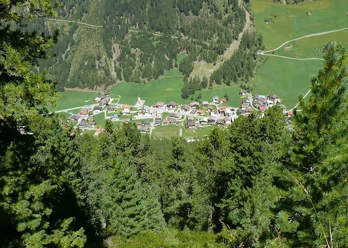 Haus Alpina & Schoepf 3*